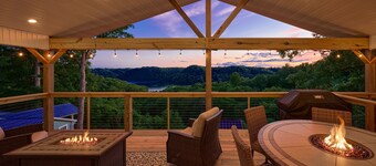 Freshly Remodeled House! Overlooks Dale Hollow!