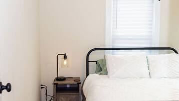 2 Schlafzimmer, Bügeleisen/Bügelbrett, WLAN, Bettwäsche