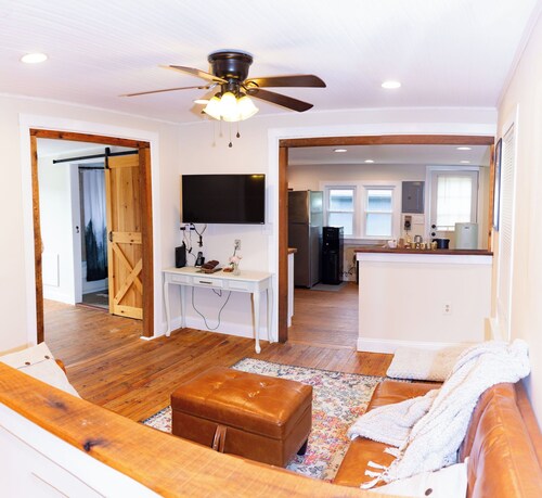 Cottage, Axe Throwing, Fire Pit, Creek, Close to AT and TC, close to VT.