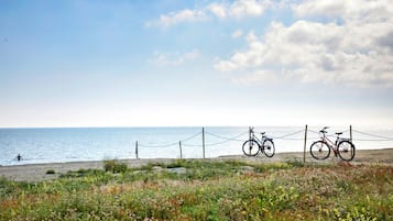 Tæt på stranden