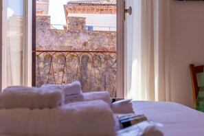 1 多间卧室、熨斗/熨衣板、WiFi、床单