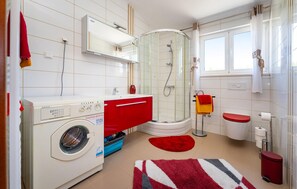Shower, hair dryer - Stunning apartment in Sibenik (Sibenik)