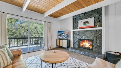 Arrowbear retreat - EV Charging, Generator, Arcade