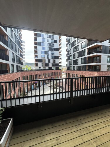 Stylish apartment in a very fun neighborhood- 10’mins to Oslo and Airport