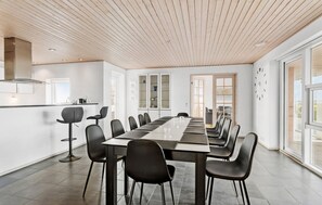 Dining - Amazing home in Vesløs with WiFi (Vesløs)