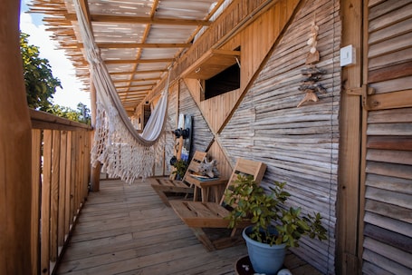 Standard Room, Balcony, Garden View | 1 bedroom, bed sheets