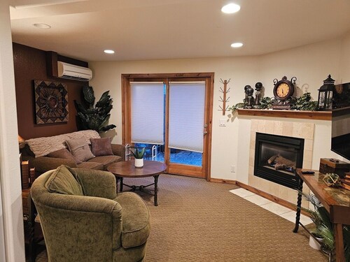 Alpenglow One Bedroom One Bath A09