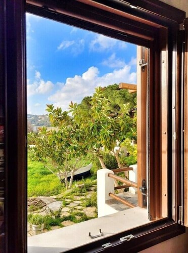 Holiday Home 'Villa Two Pine Trees' with Sea View, Private Terrace and Wi-Fi