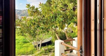 Holiday Home 'Villa Two Pine Trees' with Sea View, Private Terrace and Wi-Fi