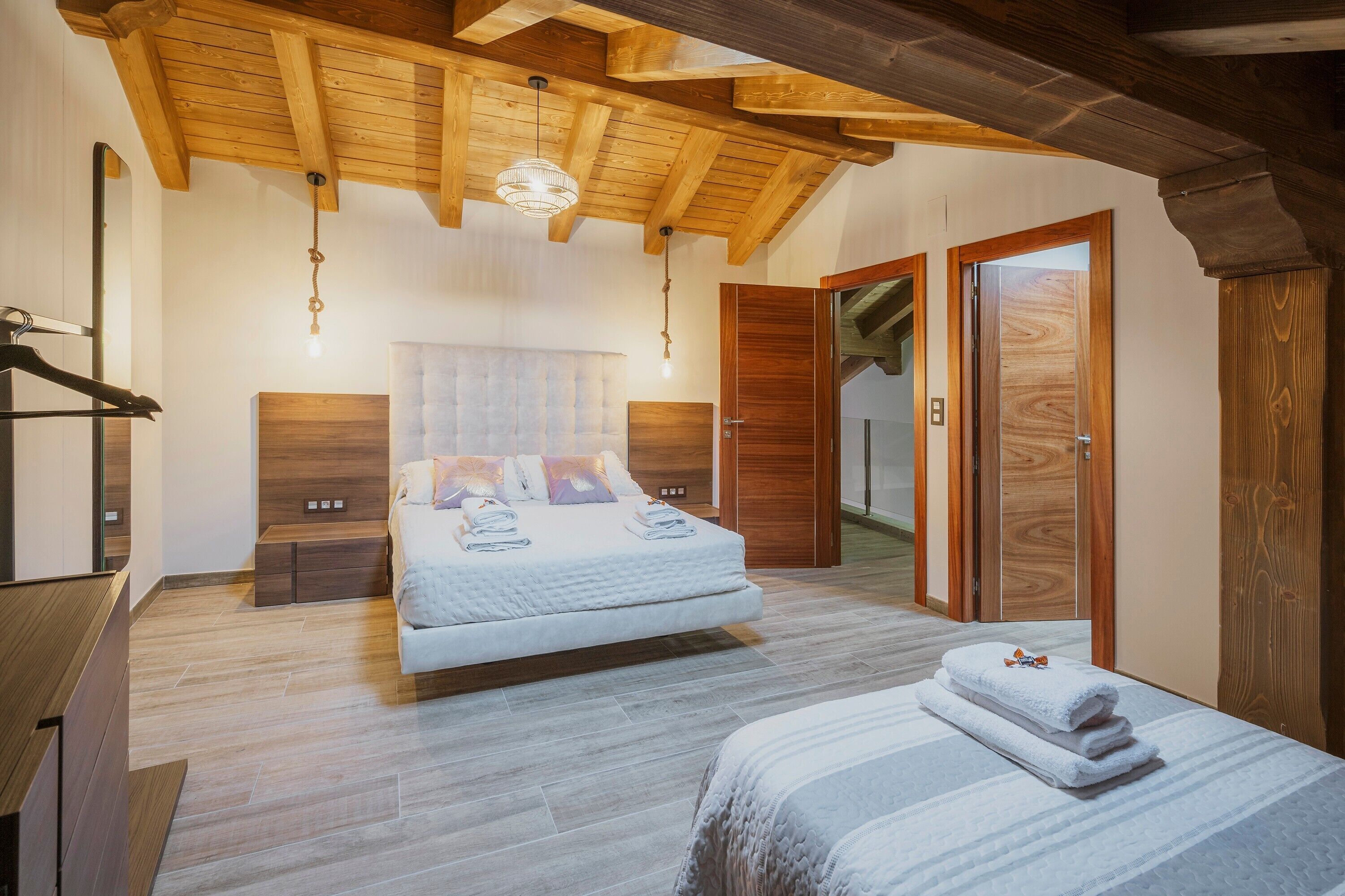 3 bedrooms, free WiFi, bed sheets