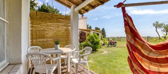 'Mas Des Cypres-Ensemble De 4 Mazets' with Private Terrace, Shared Garden and Wi-Fi
