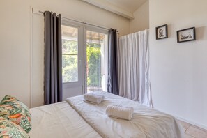 1 camera, Wi-Fi gratuito, lenzuola