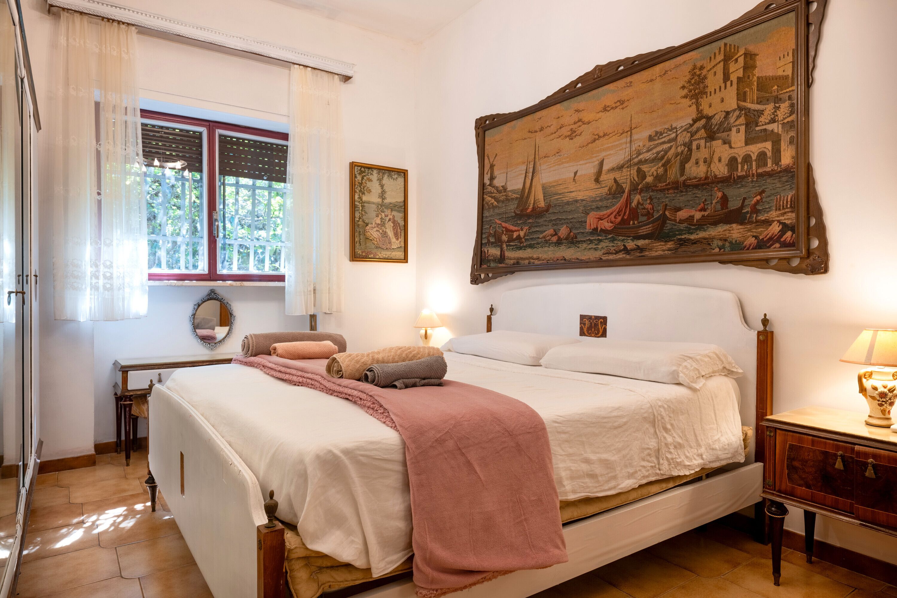 3 chambres, fer et planche à repasser, Wi-Fi gratuit, draps fournis