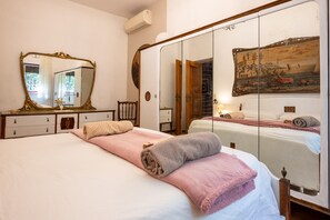 3 habitaciones, tabla de planchar con plancha y wifi gratis 