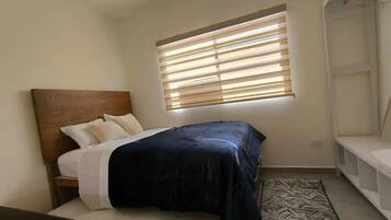 2 bedrooms, iron/ironing board, WiFi, bed sheets