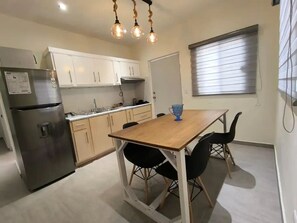 Dining - Encantador Departamento en SC (San Carlos)