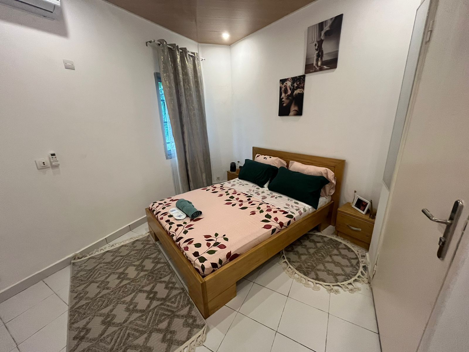 1 bedroom, desk, iron/ironing board, WiFi