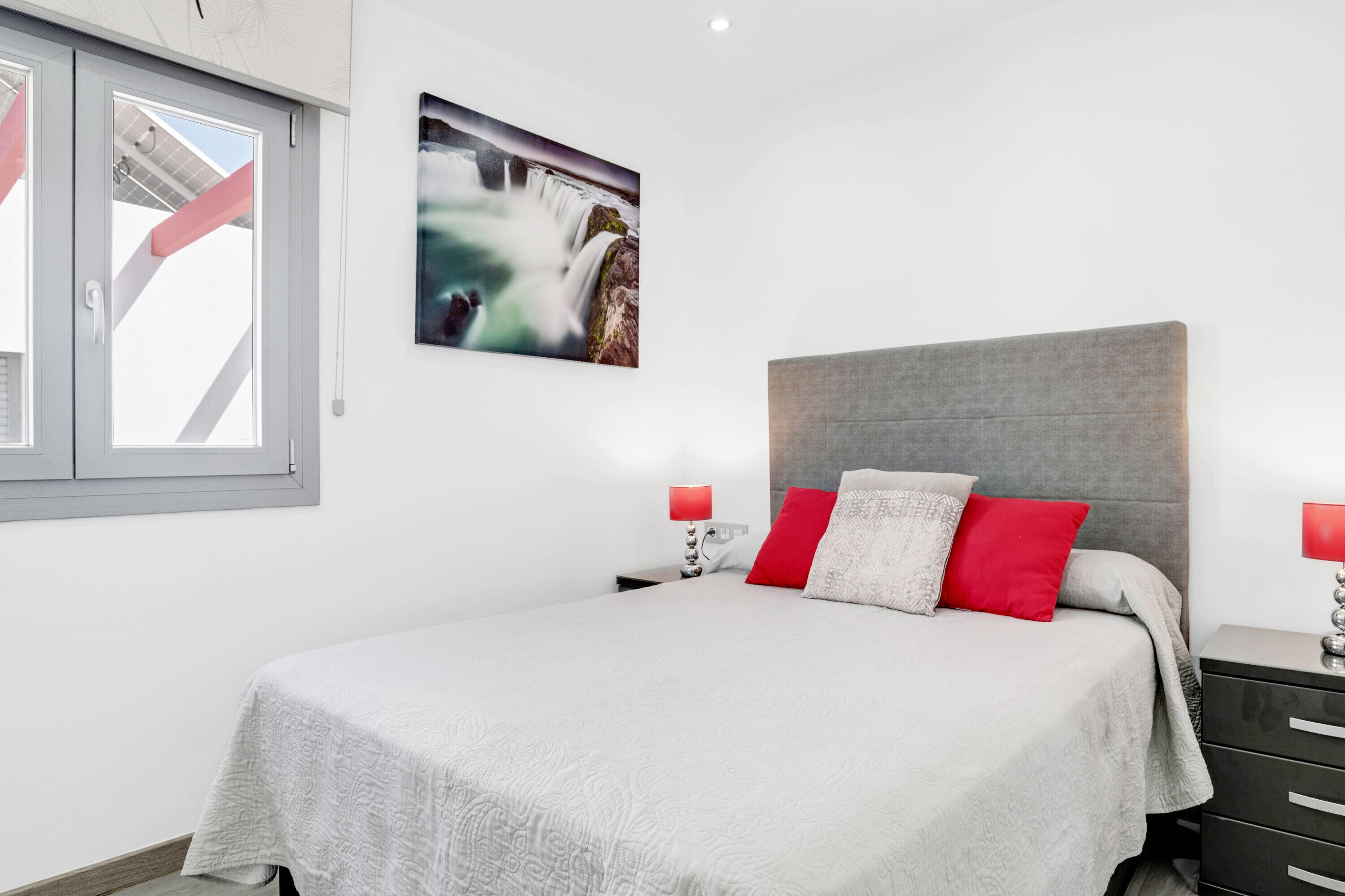 3 chambres, fer et planche à repasser, Wi-Fi gratuit, draps fournis