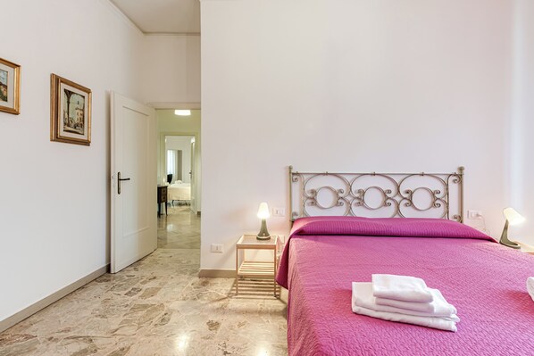 2 bedrooms, free WiFi, bed sheets