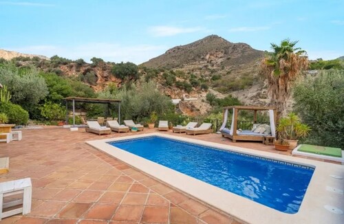 Villa 'Casa Siempre Verde' with Mountain View, Wi-Fi and Air Conditioning