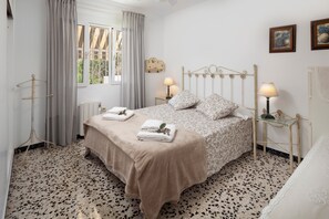 3 habitaciones, tabla de planchar con plancha y wifi gratis 