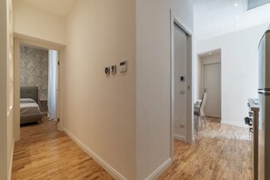 3 slaapkamers, een strijkplank/strijkijzer, wifi, beddengoed