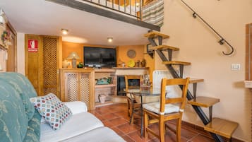 Télévision, cheminée