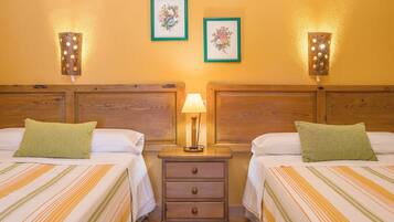 2 dormitorios, tabla de planchar con plancha, wifi gratis y ropa de cama