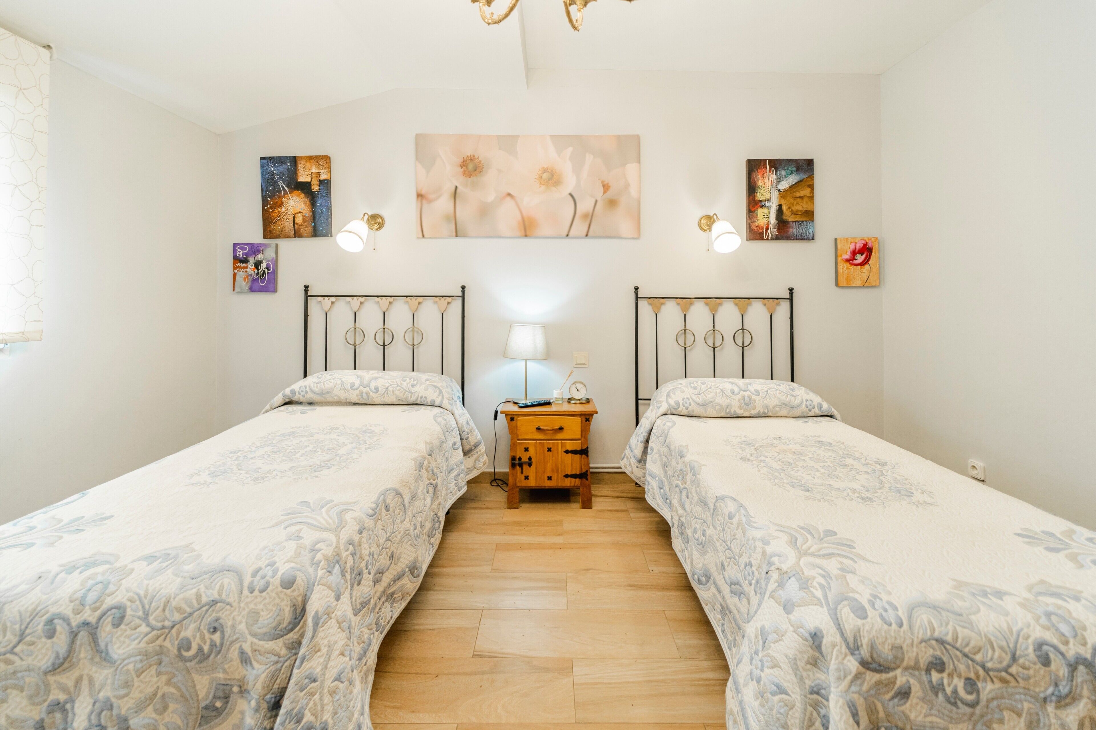 2 chambres, Wi-Fi gratuit, draps fournis