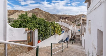 Apartment 'Romero' with Mountain View, Wi-Fi and Air Conditioning
