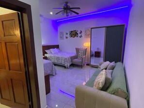 3 多间卧室、办公桌、熨斗/熨衣板、免费 WiFi