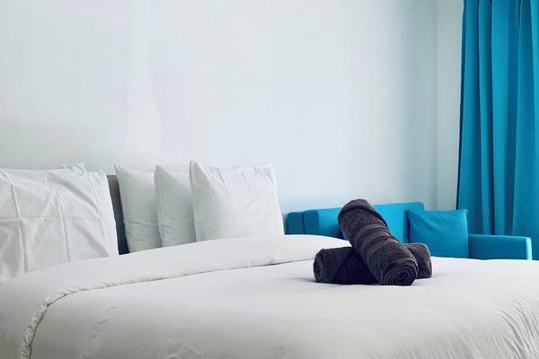 Trang bị nội thất với thiết kế riêng biệt, bàn