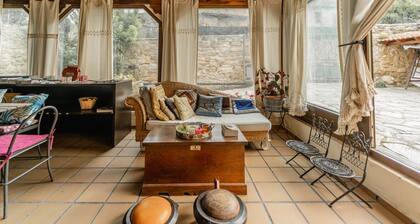 Maison de campagne "Cortijo Las Monjas" avec vue sur les montagnes, jardin privé et Wi-Fi