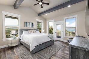 5 Schlafzimmer, Schreibtisch, Reisekinderbett, kostenloses WLAN