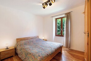 3 chambres, Wi-Fi gratuit, draps fournis