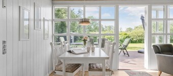 Nice home in Store Fuglede with WiFi