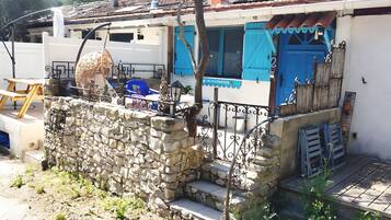 Enceinte de lâhĂ©bergement