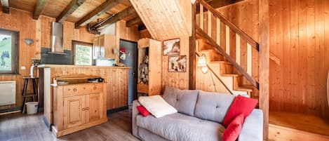 Fernseher, Kamin