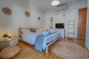 1 chambre, Wi-Fi gratuit, draps fournis