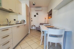 Dining - Charming Central Apartment with Terrace, Just 5 Minutes from the Beach (Civitanova MARCHE)