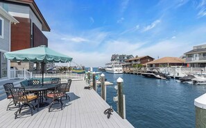 Outdoor dining - Bayfront Luxury Home with Hot Tub, Sleeps 16+ (Lavallette)