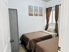 2 Schlafzimmer, Bügeleisen/Bügelbrett, kostenloses WLAN, Bettwäsche