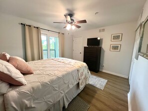 2 chambres, fer et planche à repasser, Wi-Fi gratuit, draps fournis