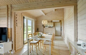 Dining - Awesome home in Humble with sauna (Humble)