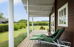 Terrace/patio - Awesome home in Humble with sauna (Humble)