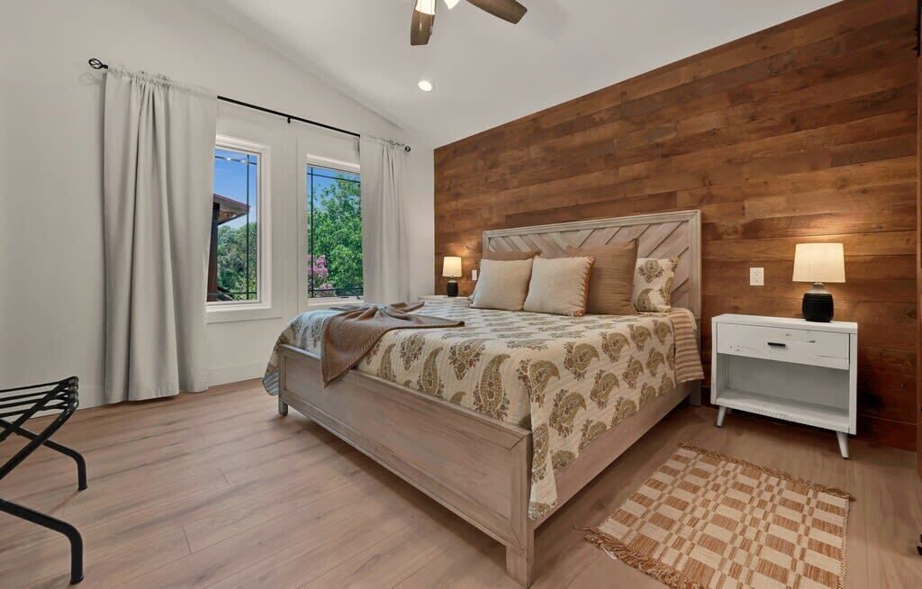New Spacious Farm Retreat - The Cocoa Suite