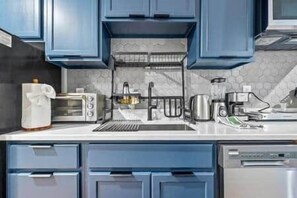 Fridge, microwave, oven, stovetop - Modern 1BR 1BA | Spacious 2nd Floor Unit (Atlanta)