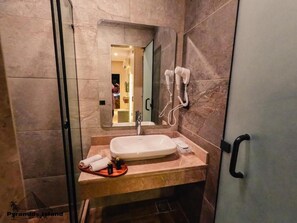 In-room safe, iron/ironing board, free WiFi