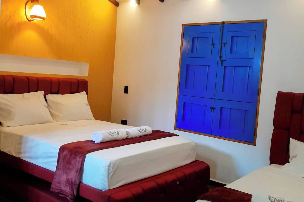 Deluxe Triple Room | Free WiFi
