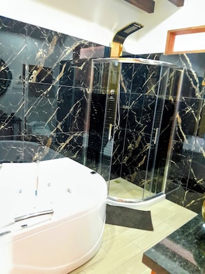 Kostenlose Toilettenartikel